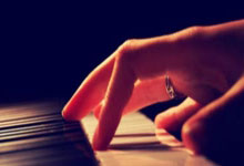 三核发威!里夫斯+东契奇+詹姆斯合砍85分21篮板25助攻.